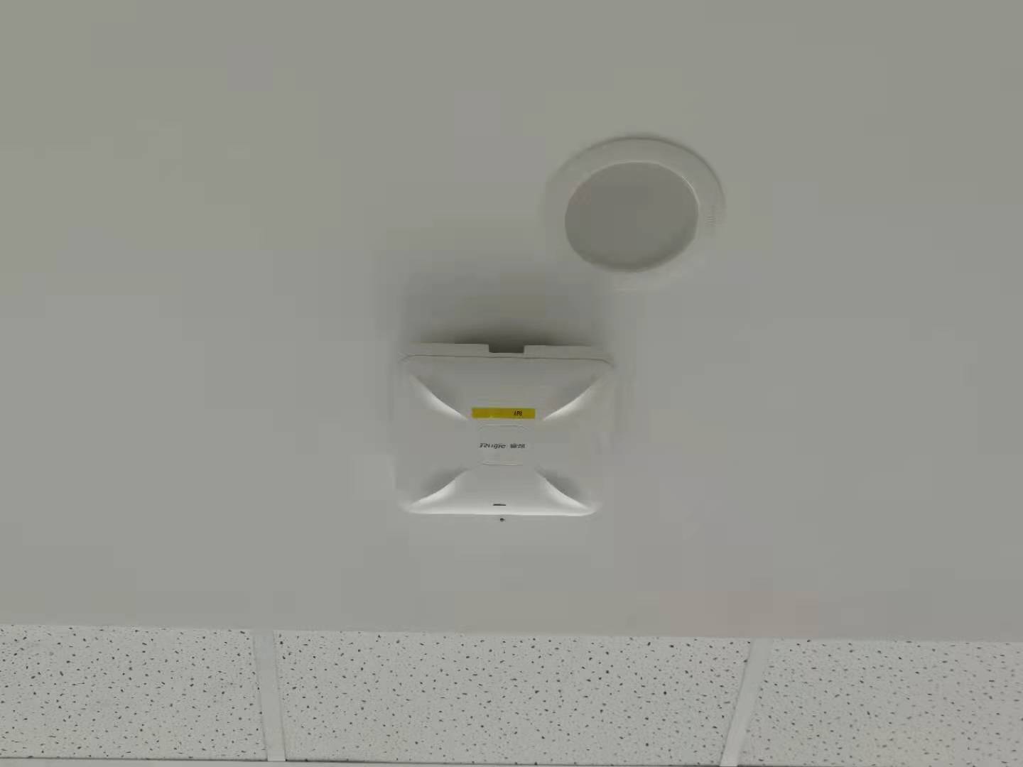 成都弱電安防公司_智慧社區解決方案_數據安全服務（訊集科技）